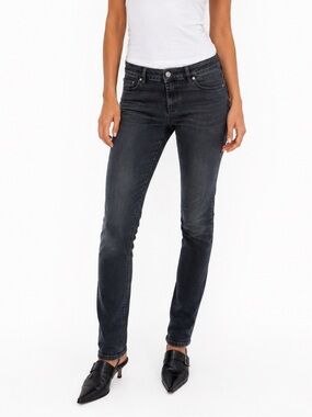 Peter Nygård Mid Rise Skinny Stretch Denim Jeans